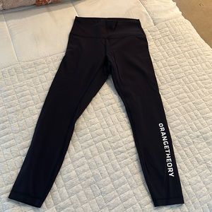 Lululemon/Orangetheory black 25 in leggings
